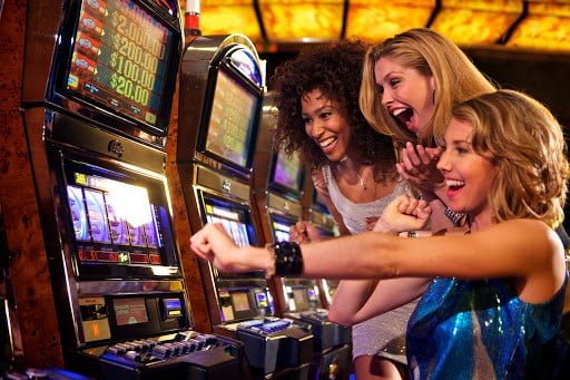 The Benefits of Playing Online Casino Games