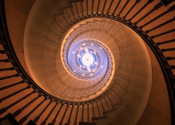 law swirl stairs