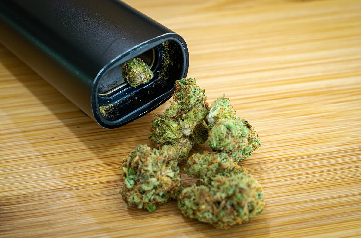 Dry Herb Vaporizers: Everything You Need To Know About Them