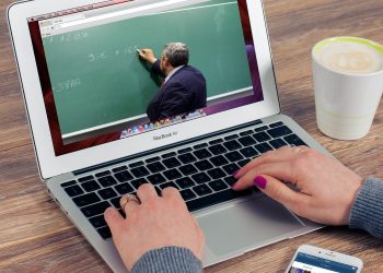 Online Courses - Why Are They Vital For Education in the Tech Age