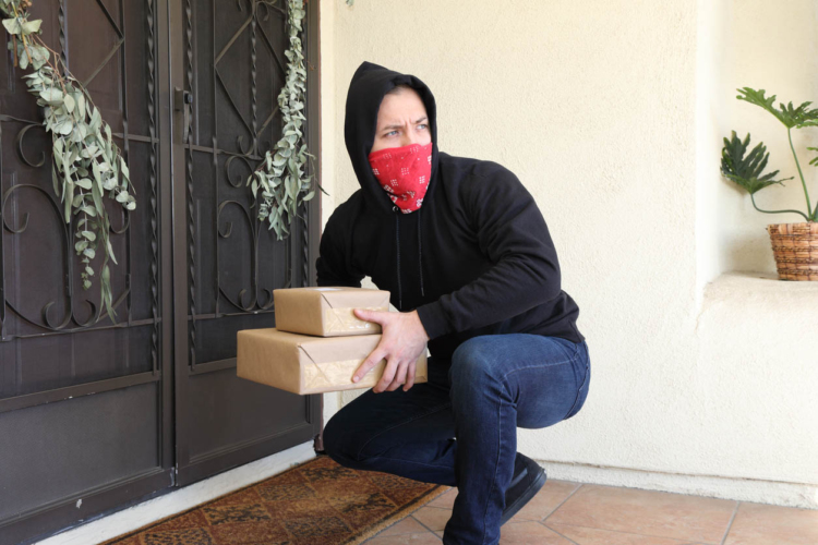 Porch Pirates: 210M delivery packages have been stolen in 2021