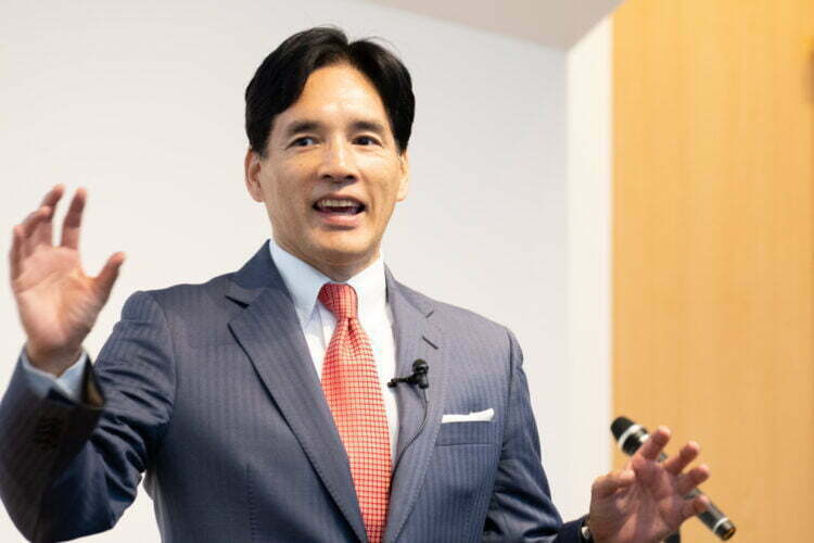 Yoshito Hori, Founder of GLOBIS Corp., President of GLOBIS University, and CEO of GLOBIS Capital Partners.