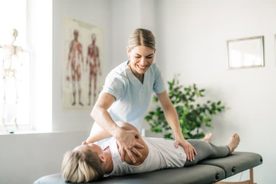 How Physiotherapy Assists with Chronic Fatigue and Fibromyalgia?